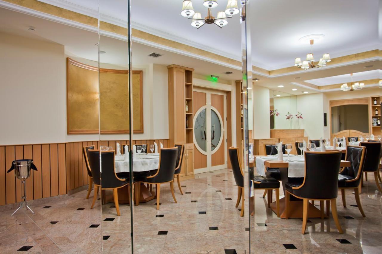 Hotel Incognito Pomorie Buitenkant foto
