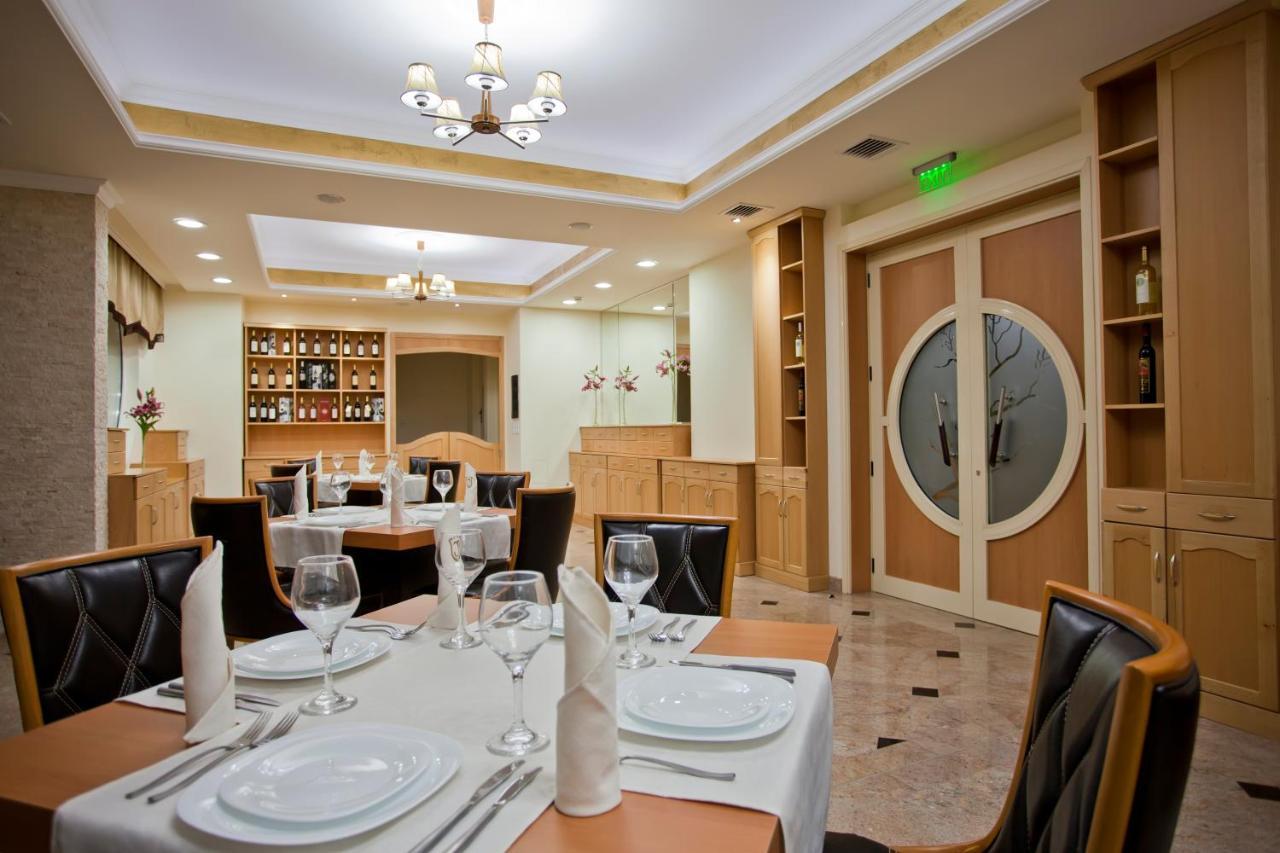 Hotel Incognito Pomorie Buitenkant foto