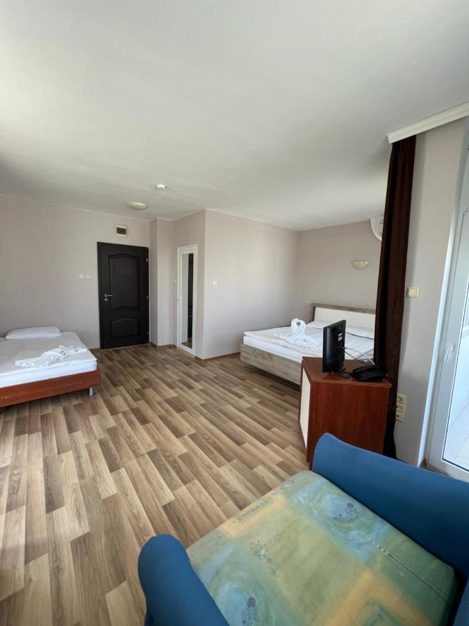 Hotel Incognito Pomorie Buitenkant foto