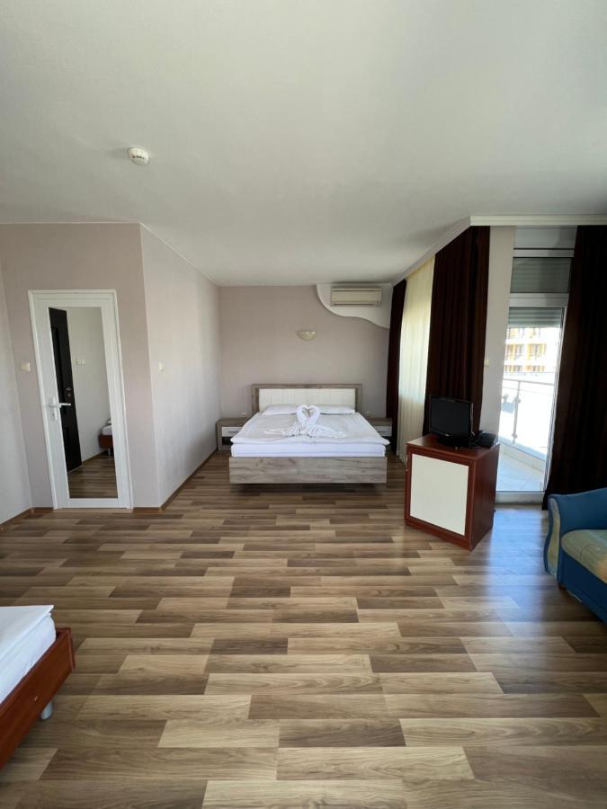 Hotel Incognito Pomorie Buitenkant foto