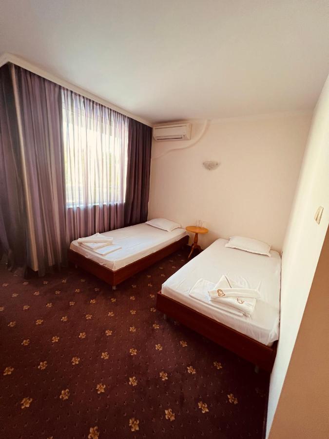 Hotel Incognito Pomorie Buitenkant foto