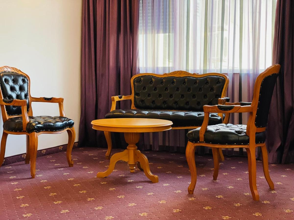 Hotel Incognito Pomorie Buitenkant foto