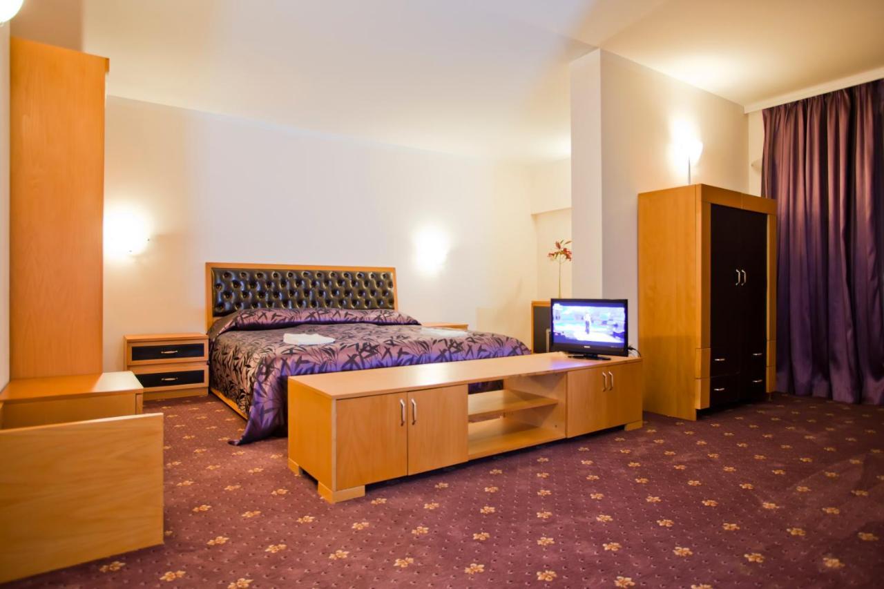 Hotel Incognito Pomorie Buitenkant foto